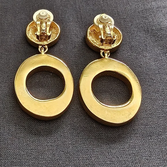 🐢 Authentic Givenchy Gold Doorknocker Clip On Earrings - Picture 11 of 15